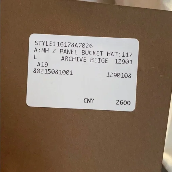 Burberry Beige Checkered Bucket Hat - Picture 6 of 8